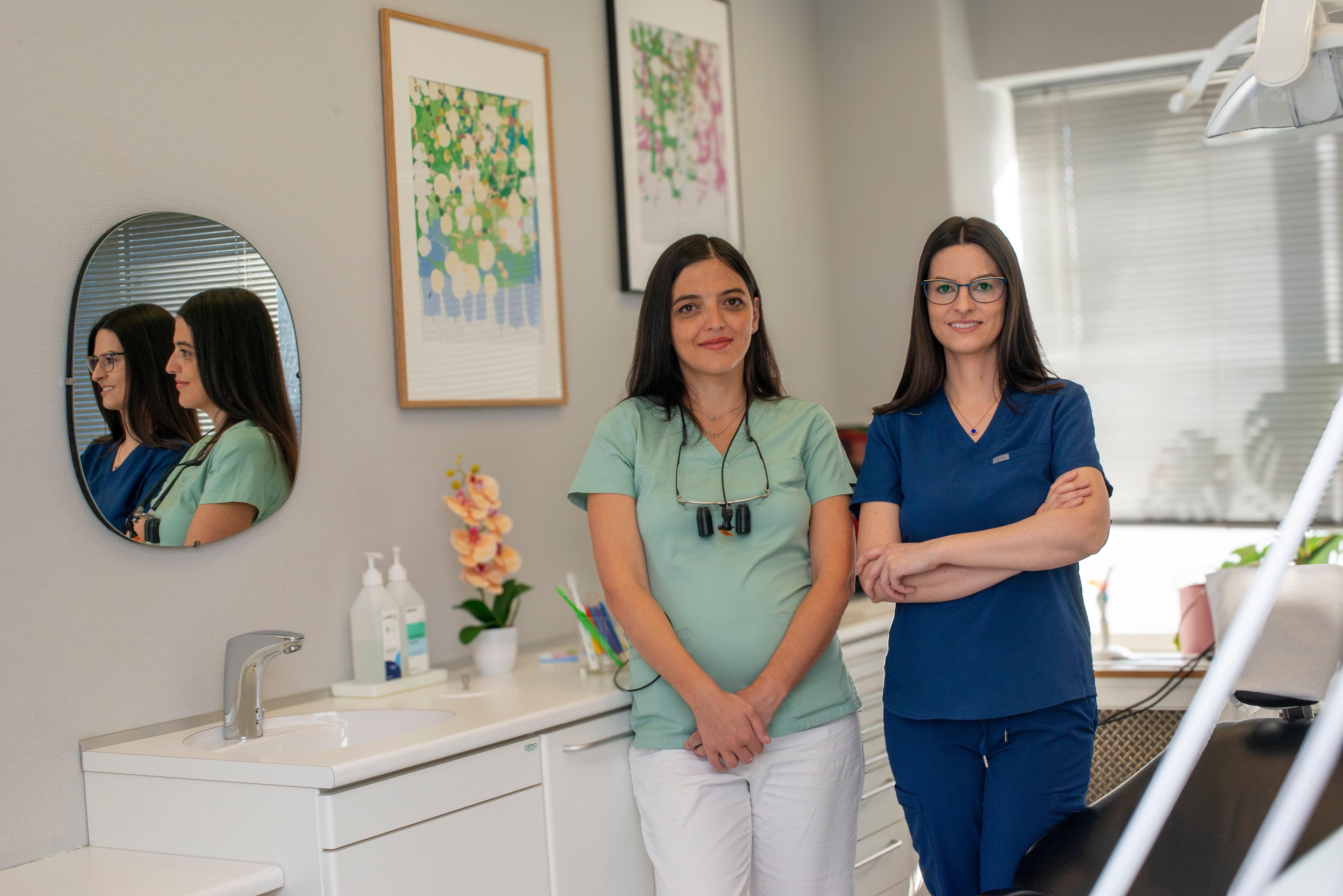 Tannlege Dana og Marijana i lokalene til Tannpluss